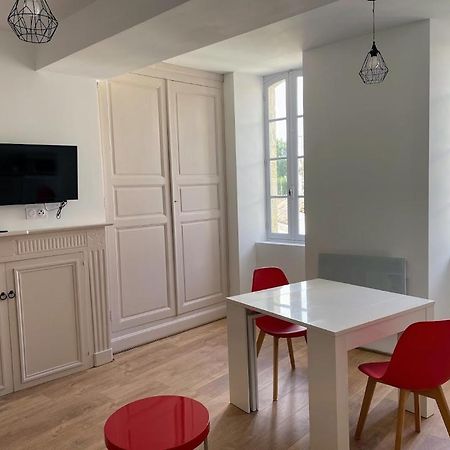 Le Colore- T2 Confortable Avec Vue Sur Nerac Ngoại thất bức ảnh